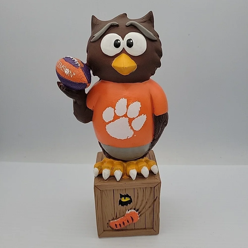 Clemson University garden‎ gnome team owl NCAA